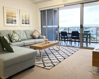 Harmony Accommodation - Townsville - Living room