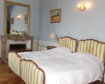 Château des Monthairons Hôtel Restaurant GastroMaison Spa privatif - Les Monthairons - Habitación