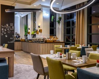 Holiday Inn Brussels Schuman, An IHG Hotel - בריסל - מסעדה