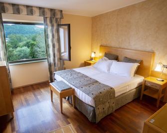 Riviera Hotel - Enna - Bedroom