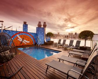 Ciutat de Barcelona - Barcelona - Pool