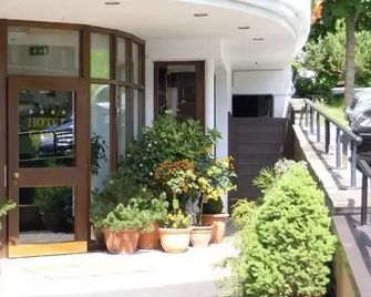 Hotel Garni Zerzer - Serfaus