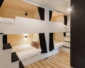 Wonderstone Bunkhouse (Individual Bed) - Columbia Falls