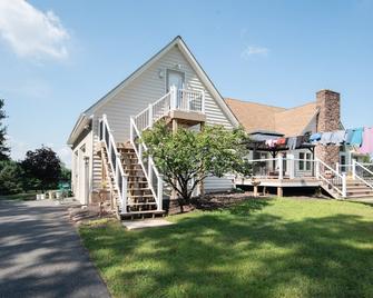 The Wren's Nest - Birdsboro - Building
