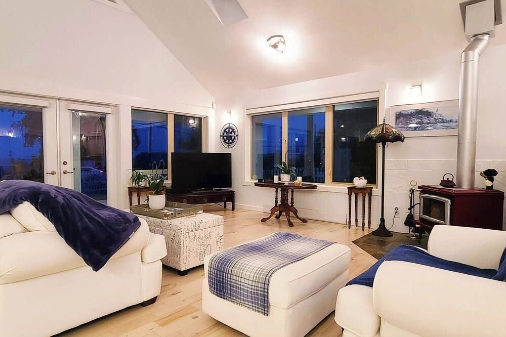 Oceanside Villas - Sechelt - Obývací pokoj