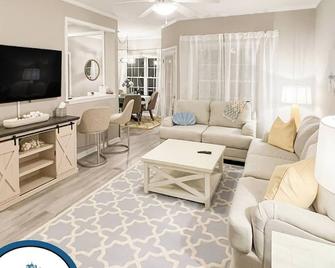 Family perfect getaway 2 bedroom apartment - Rehoboth Beach - Living room