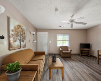 Affordable Suites Greenville - Greenville