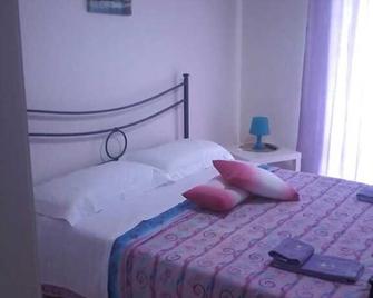 La Perla B & B - Ciampino - Habitación