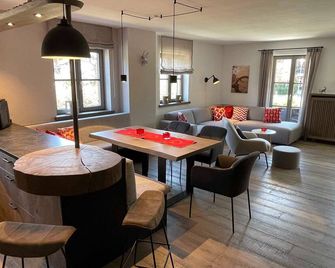 Freihaus18 - Bad Wiessee - Sufragerie