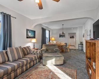 Walking Distance To Towndiscount Ski Passes Travelers Welcome - La Grande