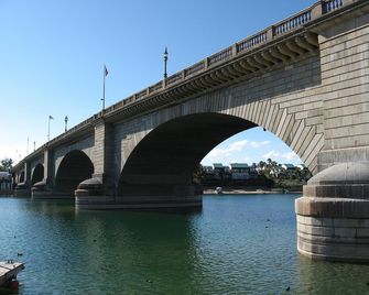 Sway Hotel - Lake Havasu City - Näkymät ulkona