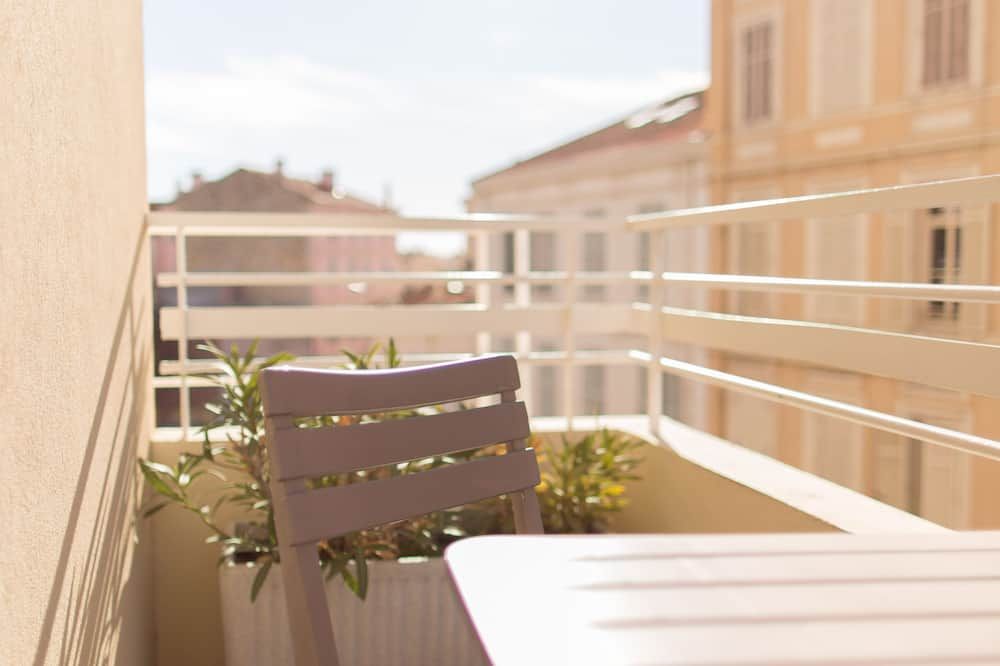 هوتل إسبرانتو - كان - شرفة