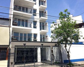 The Point Hostels Miraflores - לימה - בניין