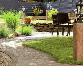 Pension Martinerhof - Wintrich - Innenhof