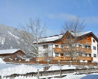Ferienwohnung Dreer - Ehenbichl - Gebäude