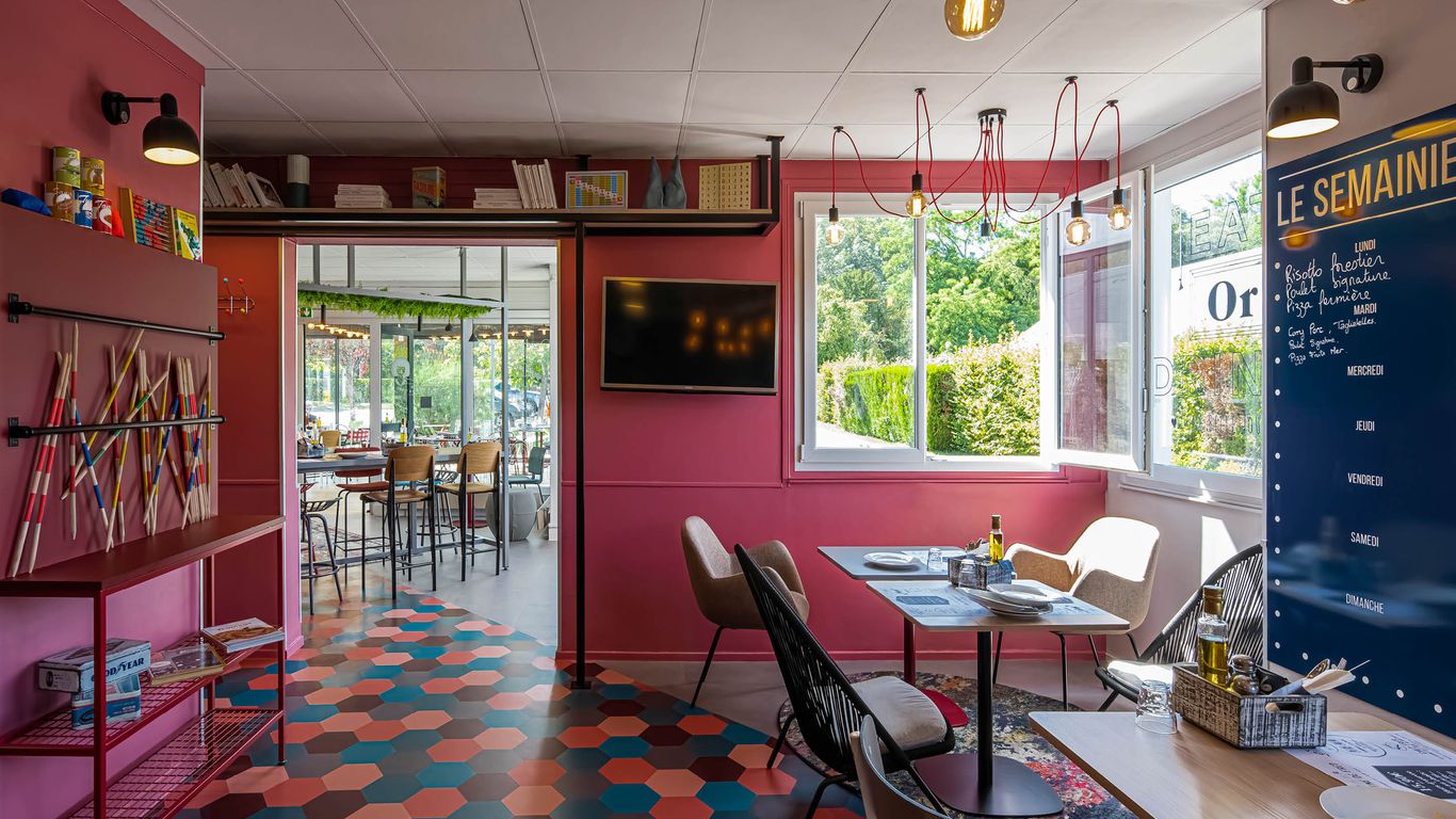 بي آند بي هوتل أورليانز نورد ساران