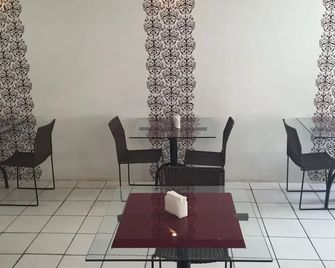 Detroit - Teresina - Dining room