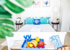 Ocean Front Property - Villa 3 Aruba with Hot Tub - Savaneta - Habitación