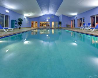 Holiday Inn Express Hotel & Suites Pleasant Prairie-Kenosha, An Ihg Hotel - Pleasant Prairie - Pool