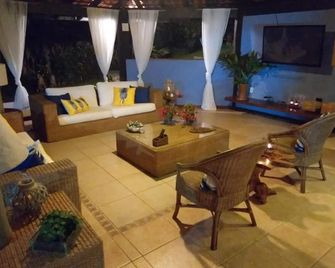 Pousada Canto do Hibisco - انغرا دوس ريس - غرفة معيشة