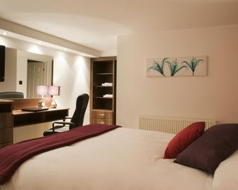 Haveli Hotel - Pontyclun - Schlafzimmer