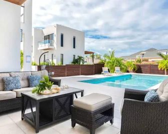 Villas private pool Long Bay Hills, Turks and Caicos Islands - Providenciales - Pool