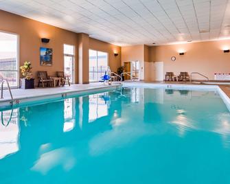 Best Western Plus Brandywine Inn & Suites - Monticello - Pool