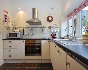 The Barn at Guiles , Petersfield - Petersfield - Kitchen