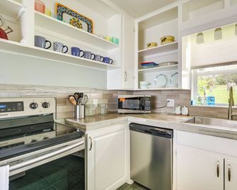 Sunny Lake Wales Getaway - 1 Mi to Downtown - Lake Wales - Cocina