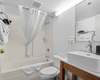 Country Inn & Suites By Radisson, Saskatoon, Sask - Saskatoon - Kylpyhuone