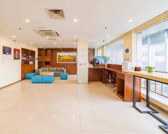 Hanting Express Shanghai North Sichuan Road - Shangai - Lobby