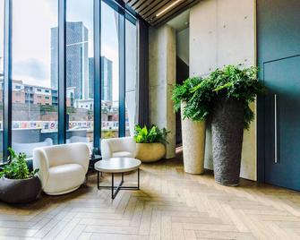 Hilltop Serviced Apartments- Deansgate - Mánchester - Lobby