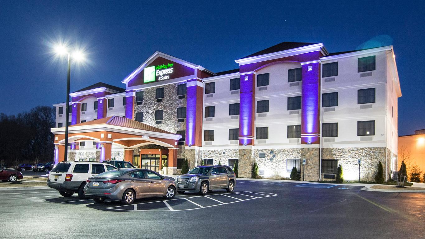 Holiday Inn Express & Suites Elkton - University Area