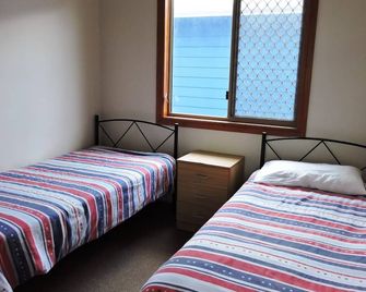 바이 더 시 1 @ 크레센트 헤드 - 크레센트 헤드 - 침실