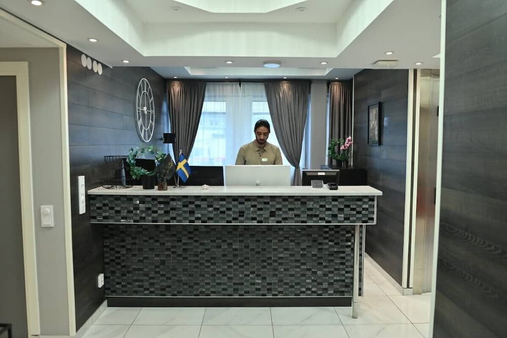 Älvsjö stadshotell - שטוקהולם - דלפק קבלה