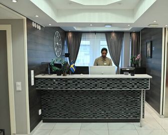 Älvsjö stadshotell - Estocolmo - Recepción