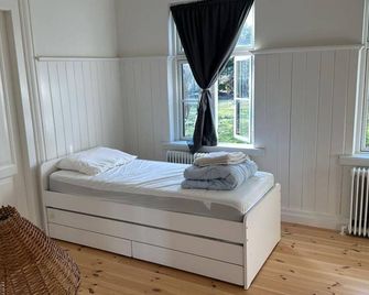 Villa Apartment near Lousiana - Humlebaek