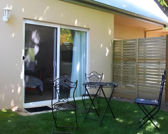 Richmond Coachmans Rest Apartment - Richmond - Patio