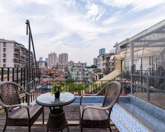 CD Hostel (Guangzhou Nantian Road) - Guangzhou - Balcony