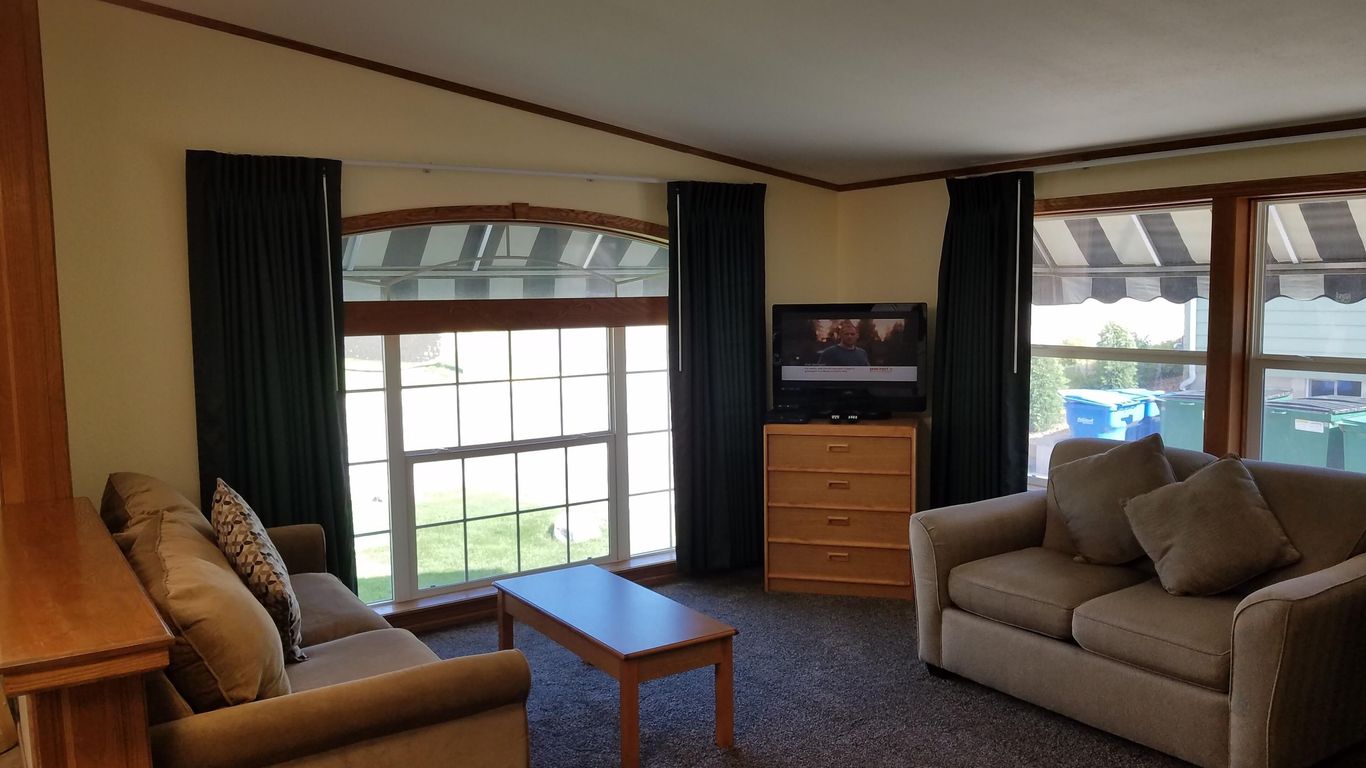 Black Hawk Motel & Suites