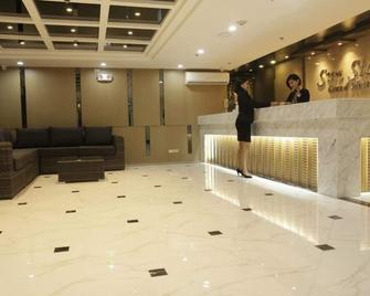 Sun Star Grand Hotel - מנילה - לובי