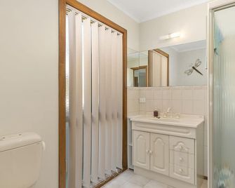 Peaceful Retreat - Surf Side - Inverloch - Bathroom