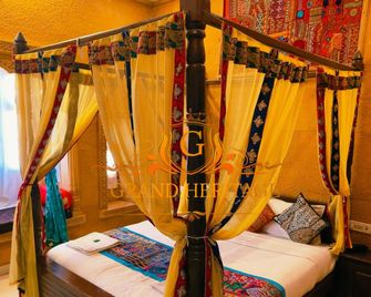 Hotel Grand Heritage Jaisalmer - ג'יסלמר