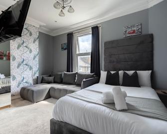 أورلاندو هوتل - لندن - غرفة نوم