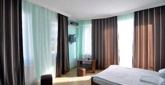 Hotel Nina - Tbilisi - Bedroom