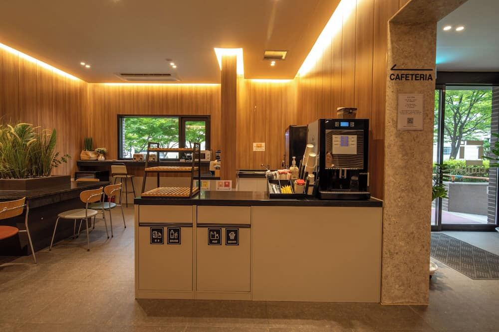 Cloudin Hotel Mokpo Peace Square Branch - Mokpo - Rezeption
