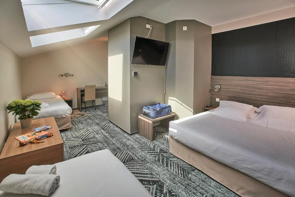 Hotel Loreak - ביון - חדר שינה