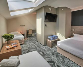 Hotel Loreak - Bayonne - Soverom