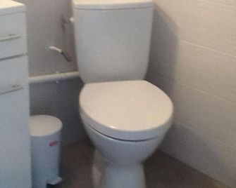 Le Clos Doménat 1 - Brive-la-Gaillarde - Bathroom