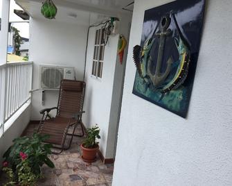 Bluehouse Sai - סן אנדרס - מרפסת